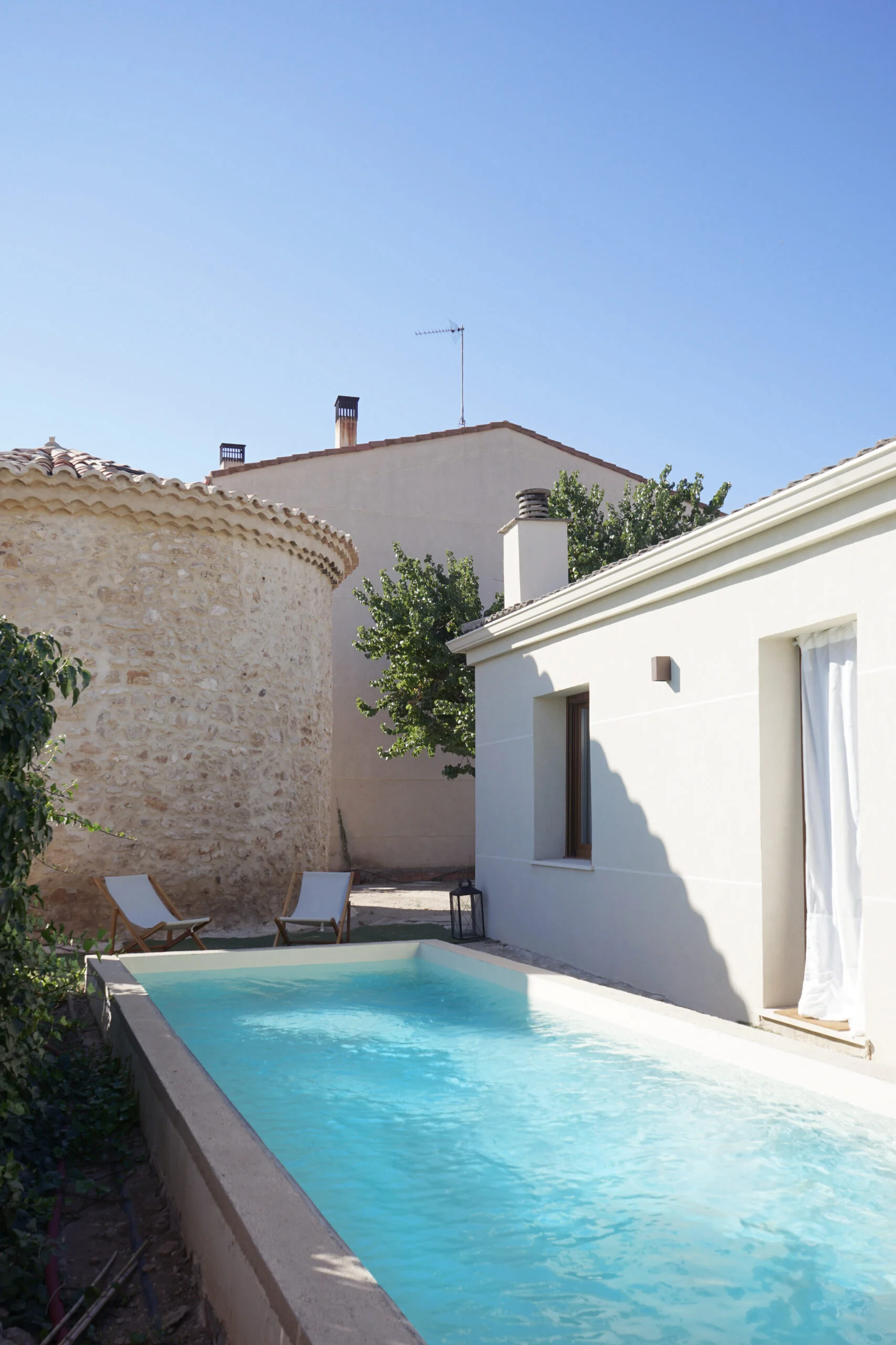 Piscina y jardín privado de uso exclusivo en La Ren Lecrés Vadocondes Ribera del Duero