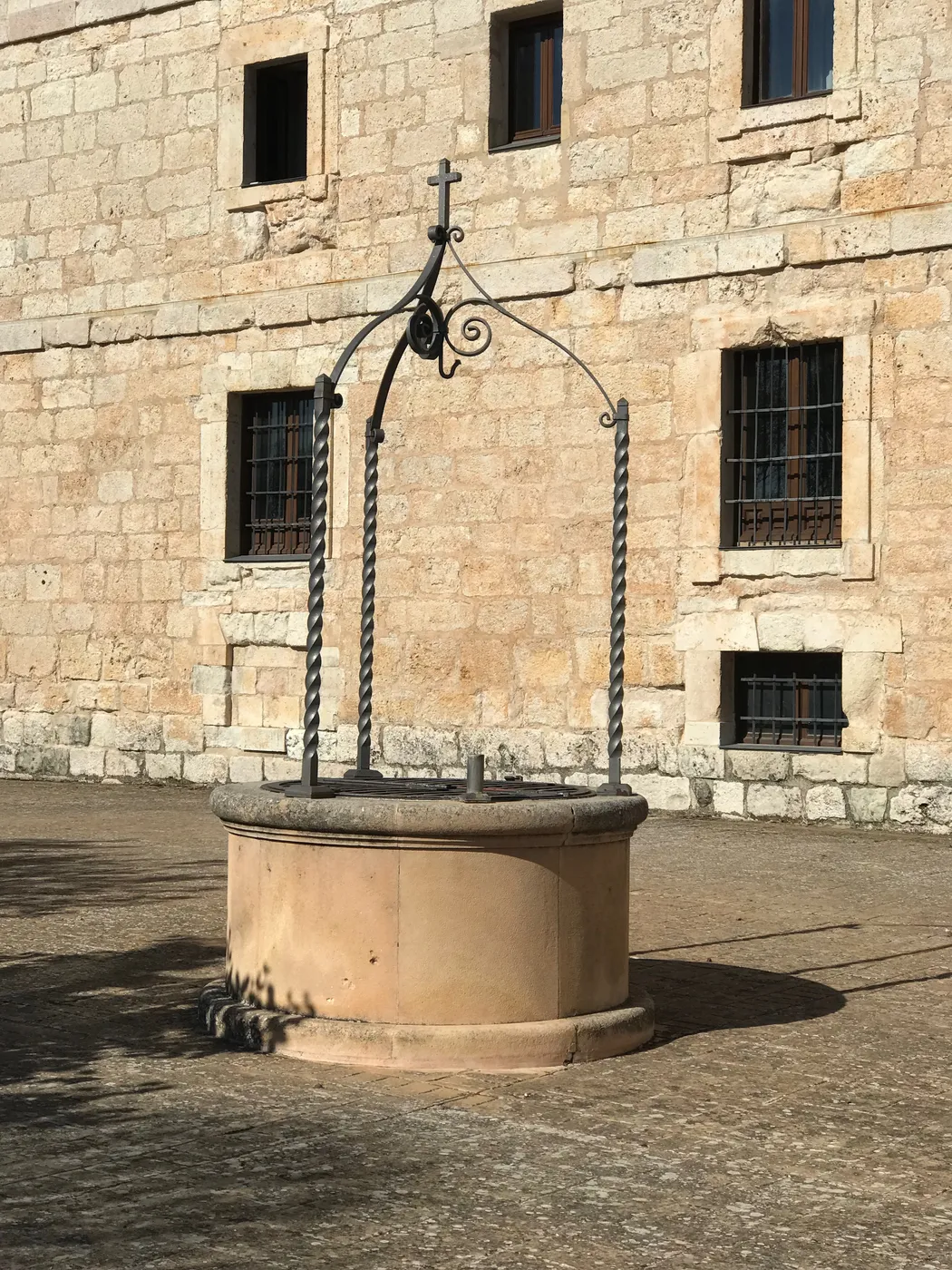 Pozo junto al Monasterio de La Vid